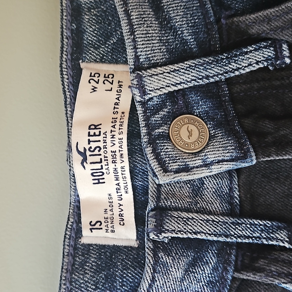 Jeans - Picture 2 of 4